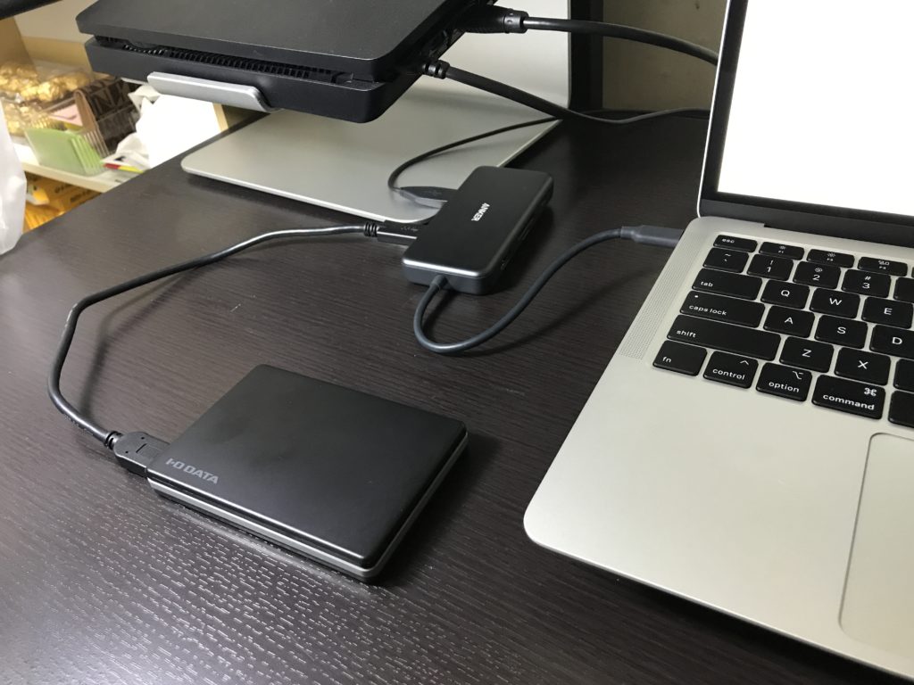 MacBook Air2020に繋いでいる外付けHDD