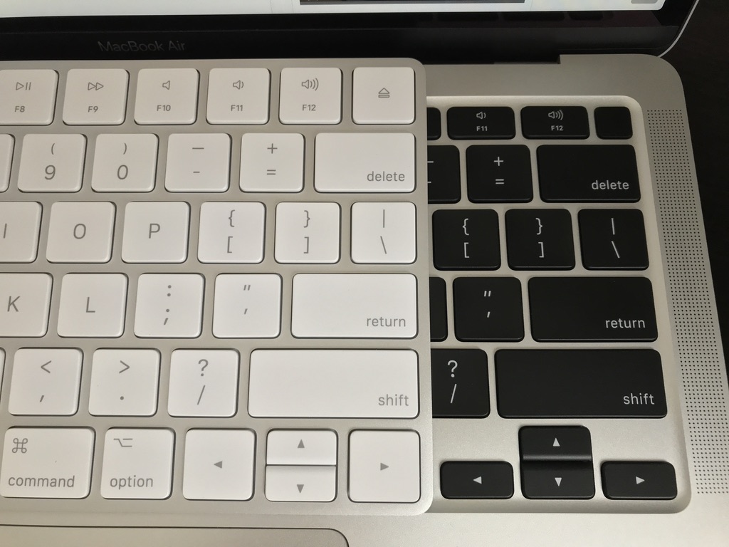 MacBook Air2020とMagic Keyboard2の矢印キーの比較画像