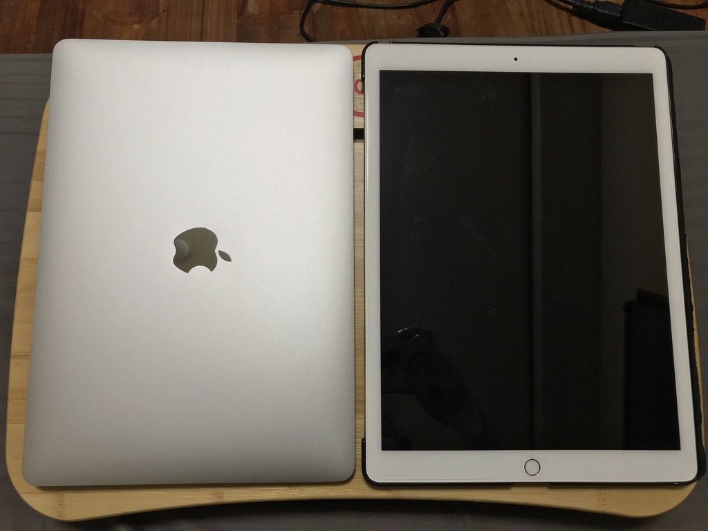 MacBook Air2020と初代iPad Proの大きさ比較